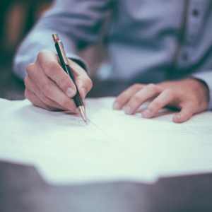 LICITAÇÕES E CONTRATOS ADMINISTRATIVOS